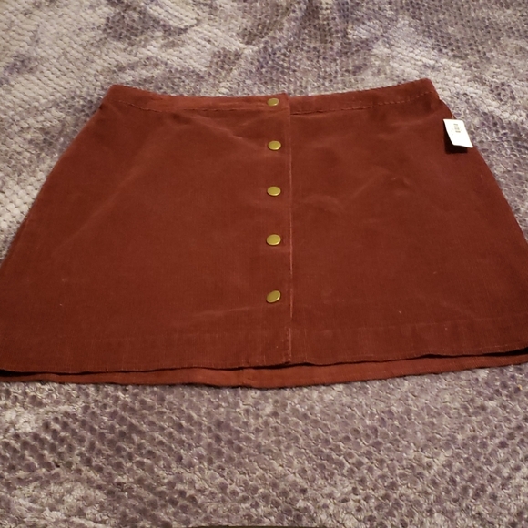 Old Navy Dresses & Skirts - Old Navy corduroy mini skirt